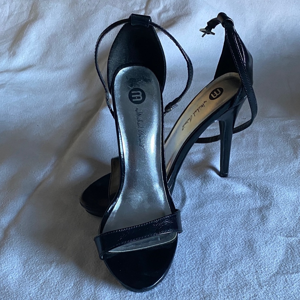 Michael Antonio Shiny Black Strappy Heels size 6.5 w/ 4.5” Heel